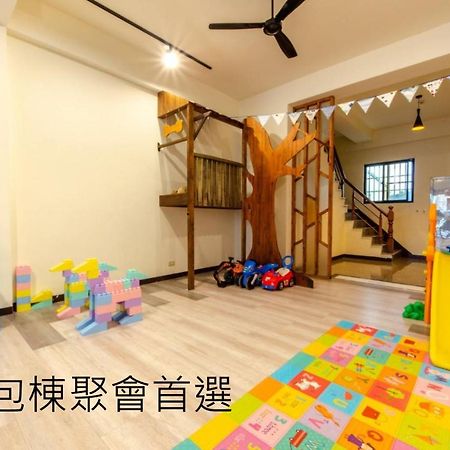 安平宜居包棟 Ktv 民宿-依人數開放房型 Tainan Bagian luar foto